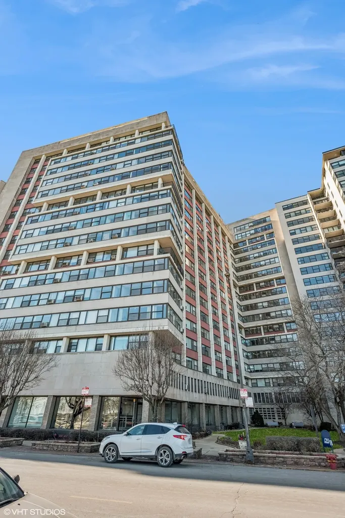 3420 North Lake Shore Drive Chicago IL 60657
