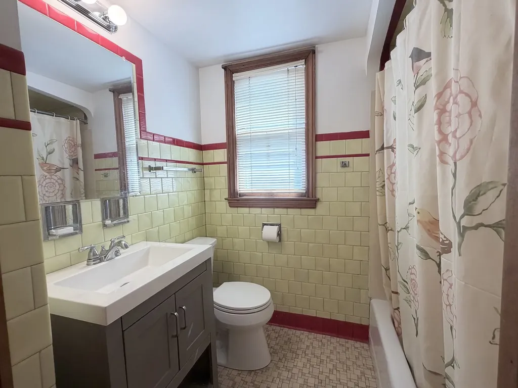 3916 West 59th Place Chicago IL 60629