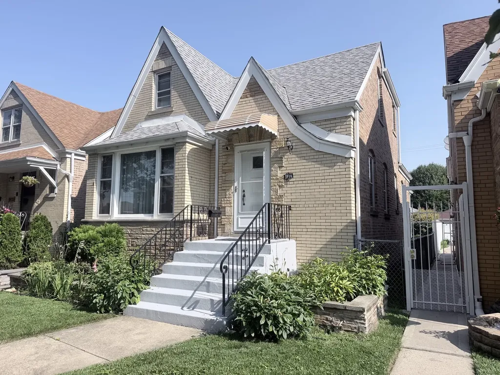3916 West 59th Place Chicago IL 60629