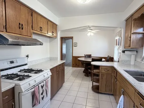 3916 West 59th Place Chicago IL 60629