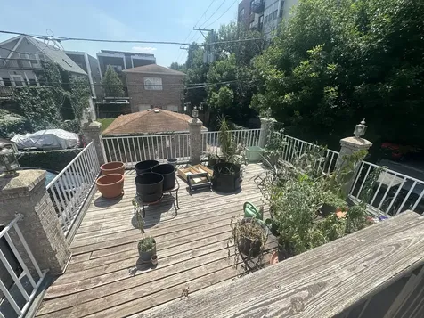 731 West 16th Street Chicago IL 60616