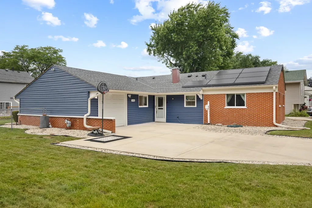 1406 Glen Hill Drive Glendale Heights IL 60139