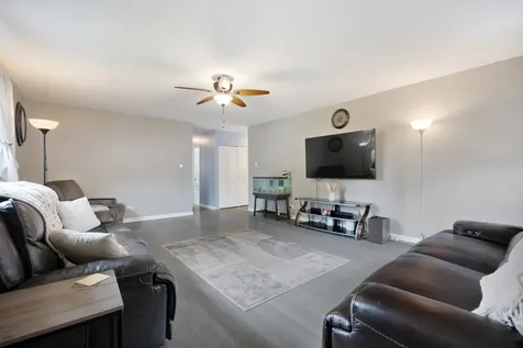 1406 Glen Hill Drive Glendale Heights IL 60139