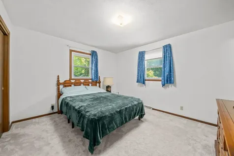 6851 Strong Box Circle Roscoe IL 61073