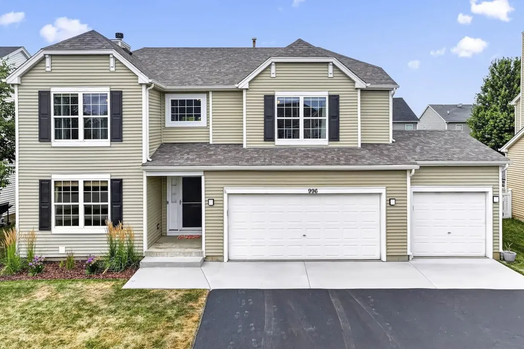 996 Timber Lake Drive Antioch IL 60002