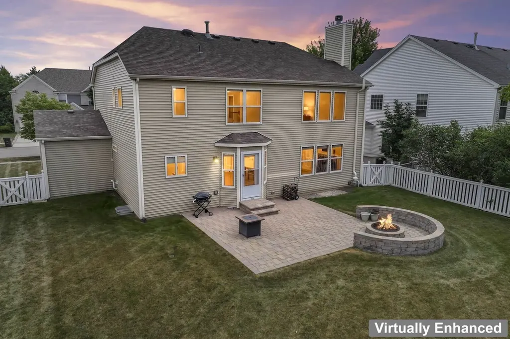 996 Timber Lake Drive Antioch IL 60002