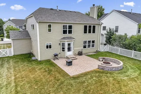 996 Timber Lake Drive Antioch IL 60002