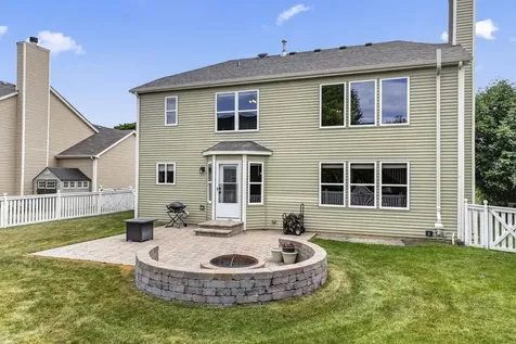 996 Timber Lake Drive Antioch IL 60002