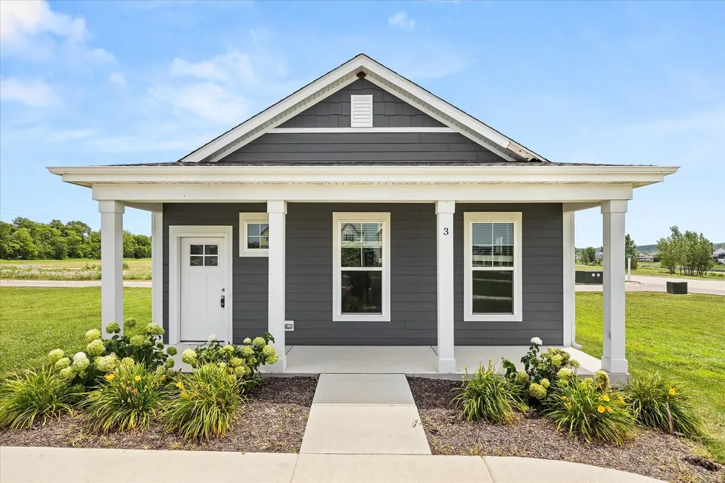 3 Dogwood Way Ottawa IL 61350