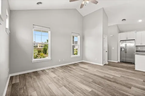 3 Dogwood Way Ottawa IL 61350
