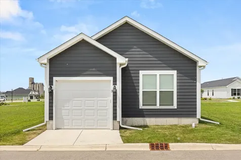 3 Dogwood Way Ottawa IL 61350