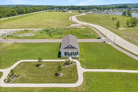 3 Dogwood Way Ottawa IL 61350
