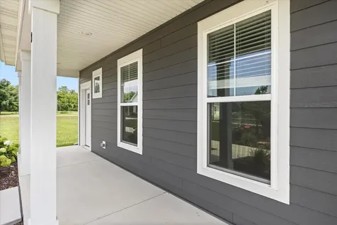 3 Dogwood Way Ottawa IL 61350