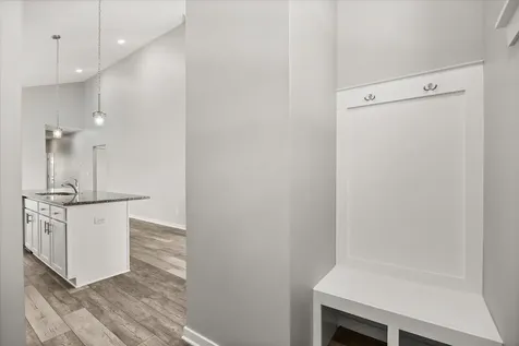 3 Dogwood Way Ottawa IL 61350