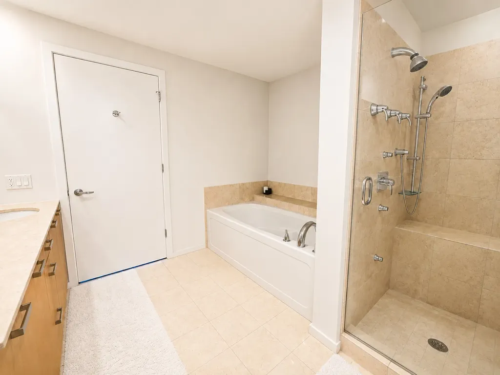 240 East Illinois Street Chicago IL 60611