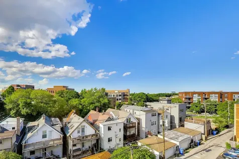 2342 West Bloomingdale Avenue Chicago IL 60647