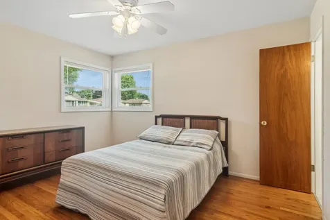 1145 South Haddow Avenue Arlington Heights IL 60005