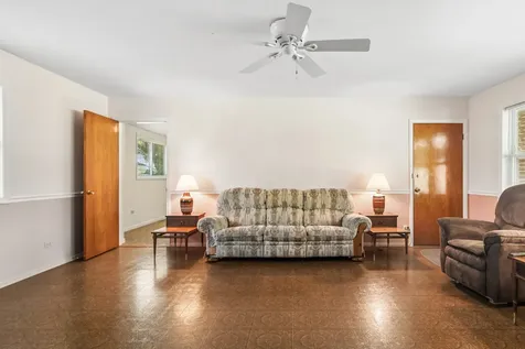 1145 South Haddow Avenue Arlington Heights IL 60005