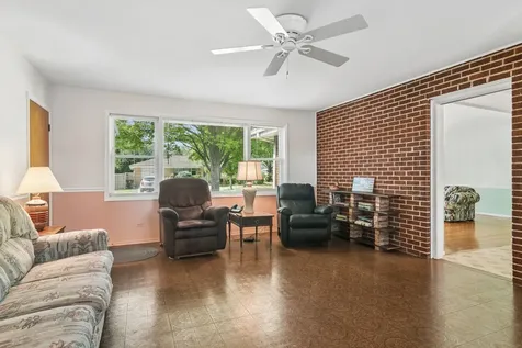1145 South Haddow Avenue Arlington Heights IL 60005