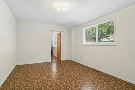 1145 South Haddow Avenue Arlington Heights IL 60005