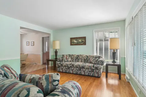 1145 South Haddow Avenue Arlington Heights IL 60005