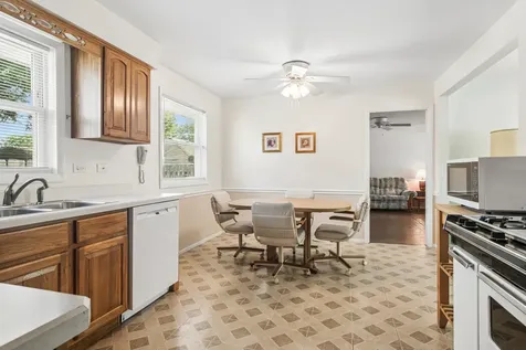 1145 South Haddow Avenue Arlington Heights IL 60005