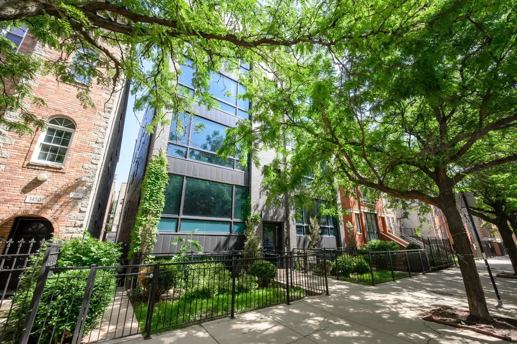 1446 West Cortez Avenue Chicago IL 60642