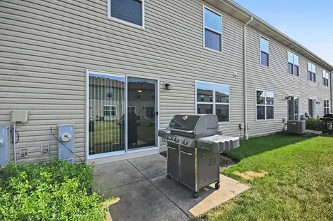 272 Wildmeadow Lane Woodstock IL 60098