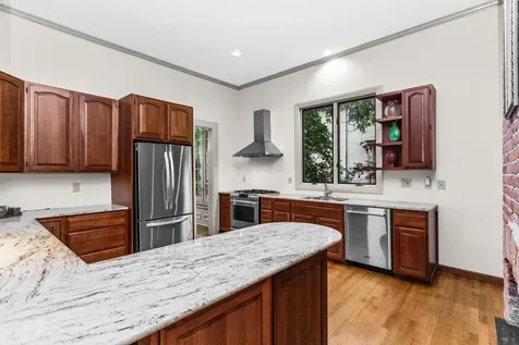 1411 Maple Avenue Evanston IL 60201