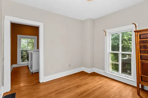 1411 Maple Avenue Evanston IL 60201