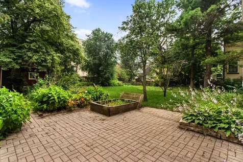 1411 Maple Avenue Evanston IL 60201