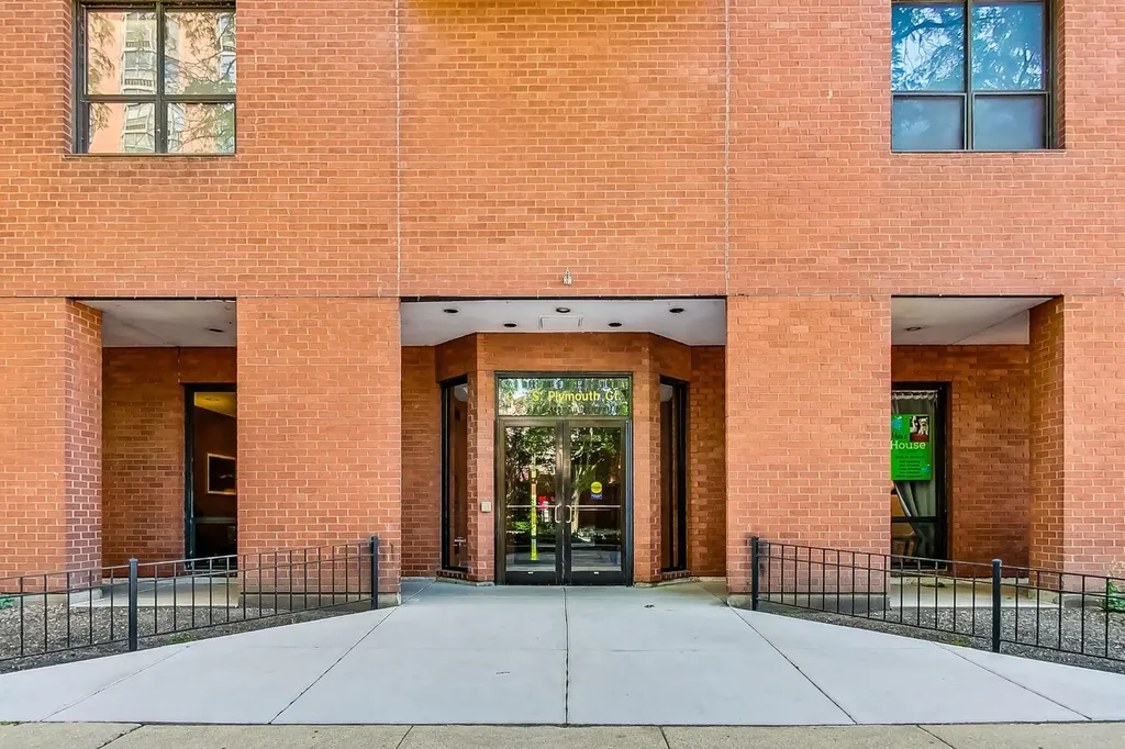 901 South Plymouth Court Chicago IL 60605