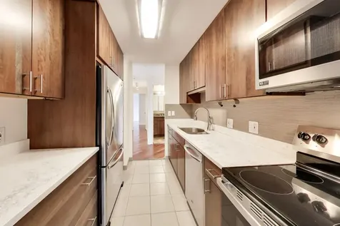 901 South Plymouth Court Chicago IL 60605