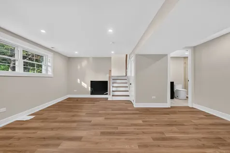 1707 West Martin Lane Mount Prospect IL 60056