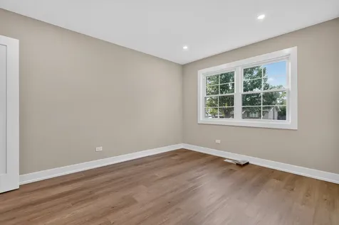 1707 West Martin Lane Mount Prospect IL 60056