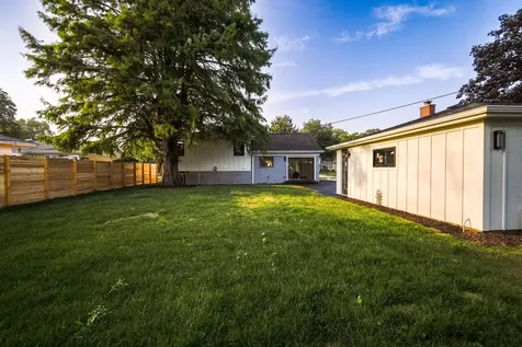 1707 West Martin Lane Mount Prospect IL 60056