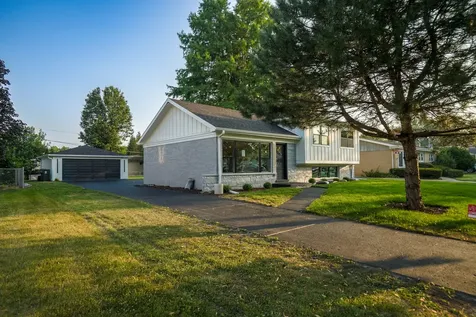 1707 West Martin Lane Mount Prospect IL 60056