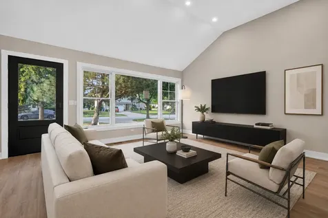 1707 West Martin Lane Mount Prospect IL 60056