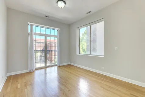 1329 West Loyola Avenue Chicago IL 60626