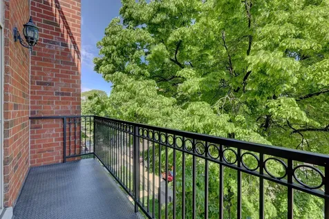 1329 West Loyola Avenue Chicago IL 60626