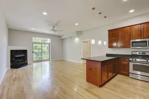 1329 West Loyola Avenue Chicago IL 60626