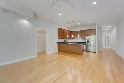 1329 West Loyola Avenue Chicago IL 60626