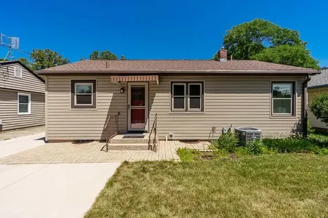 2328 Sharon Avenue Rockford IL 61103