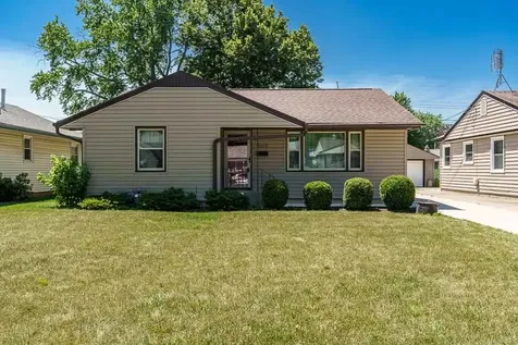 2328 Sharon Avenue Rockford IL 61103