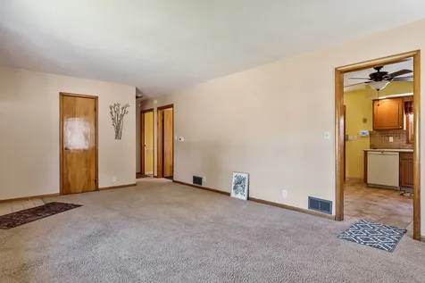 2328 Sharon Avenue Rockford IL 61103