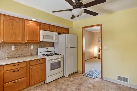 2328 Sharon Avenue Rockford IL 61103