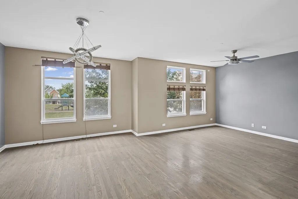5350 West Hanson Avenue Chicago IL 60639