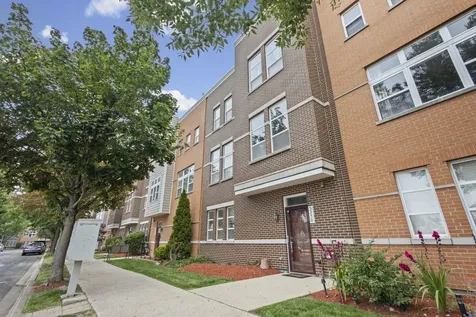 5350 West Hanson Avenue Chicago IL 60639