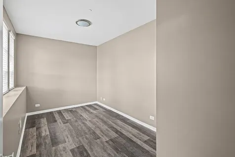 5350 West Hanson Avenue Chicago IL 60639