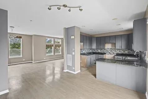 5350 West Hanson Avenue Chicago IL 60639